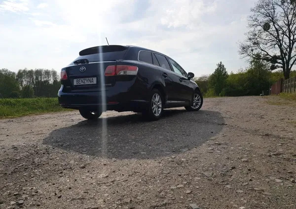 sierpc Toyota Avensis cena 33500 przebieg: 196000, rok produkcji 2011 z Sierpc